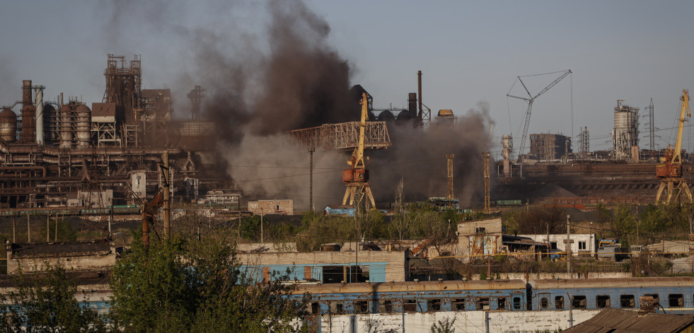El bombardeo ruso sobre Azovstal pudo haber causado un grave vertido tóxico