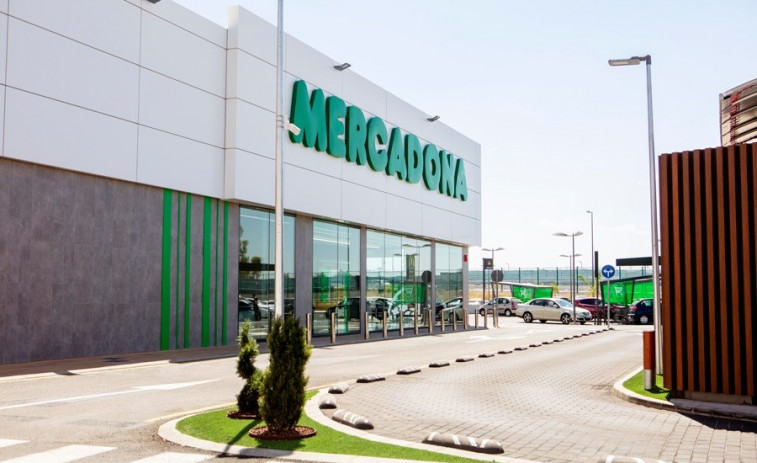 Mercadona dona productos de primera necesidad a ayuntamientos de la 'zona cero' y centros de acogida