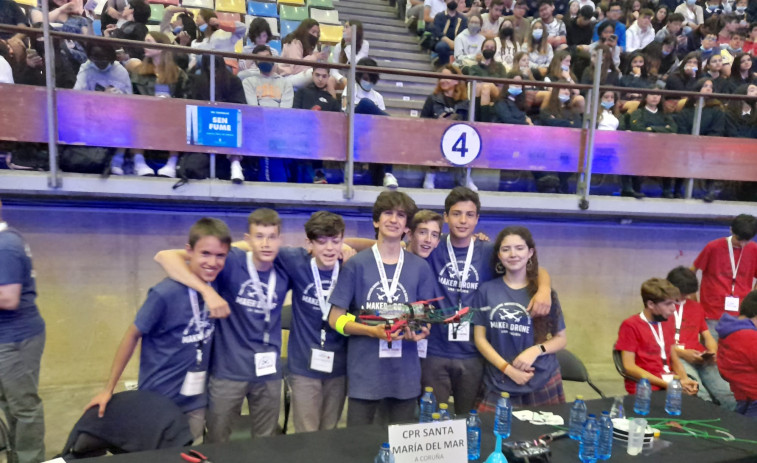 Santa María del Mar gana el concurso Maker Drone en A Coruña