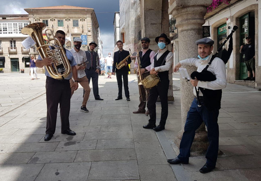 Pedro Lamas e A Música de Cecebre recrean as verbenas de hai 125 anos