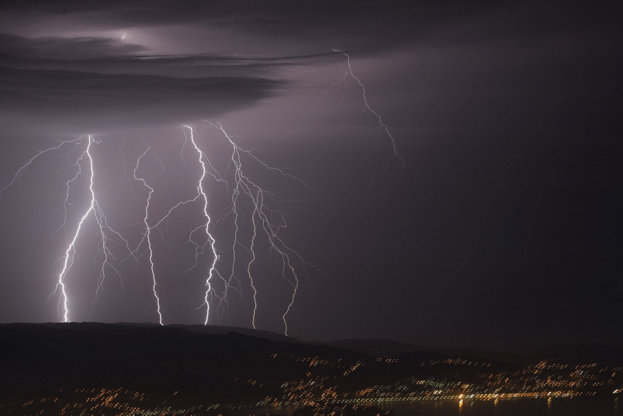 Lugo, Ourense y el interior de Pontevedra, en alerta amarilla por tomentas y acumulación de precipitaciones