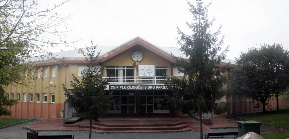 12 centros educativos gallegos incorporan a seis auxiliares de ucraniano para apoyar la integración de refugiados