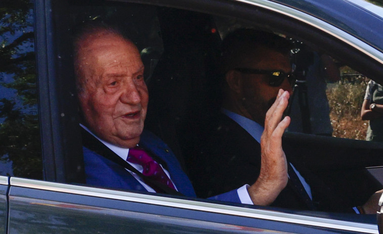 Juan Carlos I cumple dos años fuera de España