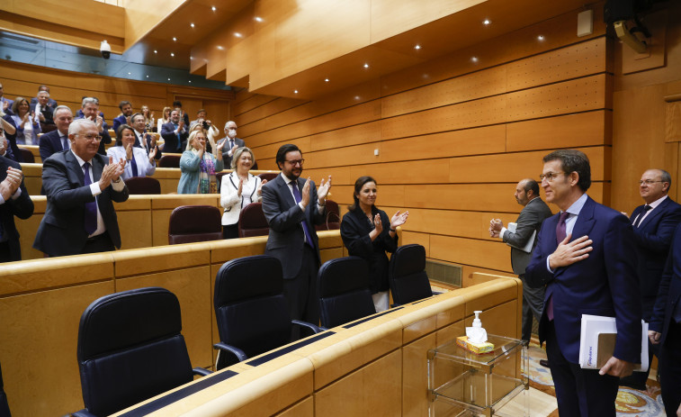 Feijóo toma posesión de su escaño como senador de Galicia
