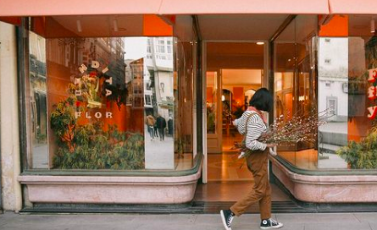 Las flores de temporada se compran en ​Bendita Flor