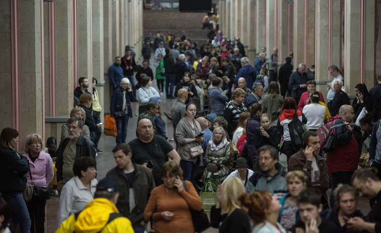 Varios misiles rusos llevan la muerte al metro de Járkov