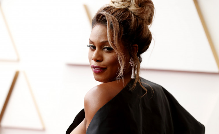 Mattel honra a la actriz Laverne Cox con su primera Barbie transexual