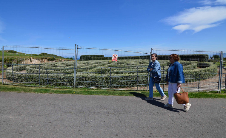 El laberinto del monte de San Pedro reabrirá al público este verano