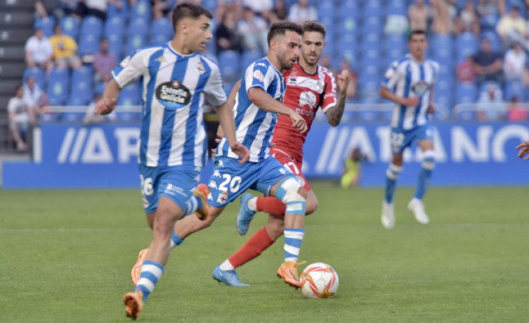 El Deportivo se medirá al Linares en el playoff (0-1)
