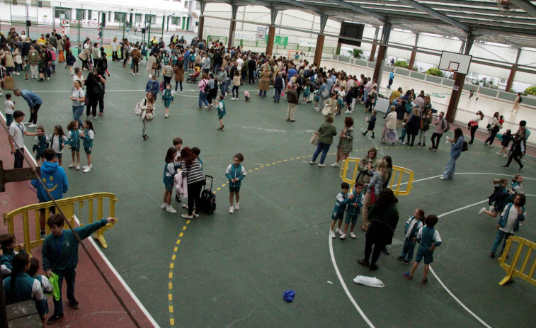 El Mercadillo del Liceo La Paz recauda en solo hora y media 2.120 euros para Aga Ucraína