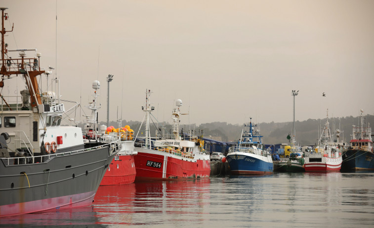 El precio del gasóleo condiciona la salida de los barcos para la costera del bonito