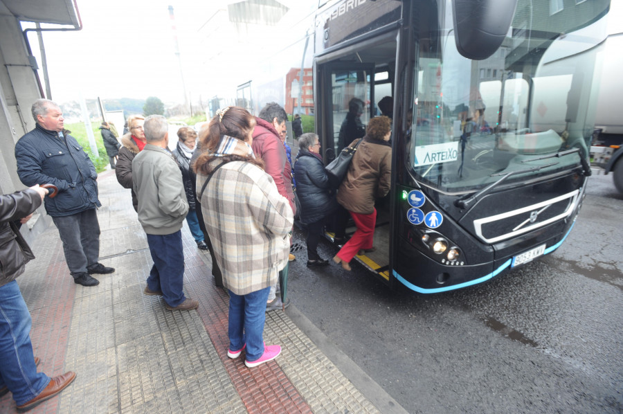 Arteixo introduce cambios en los horarios de las líneas rurales del transporte municipal