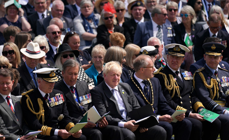 Johnson loa el coraje de las fuerzas británicas en la guerra de las Malvinas