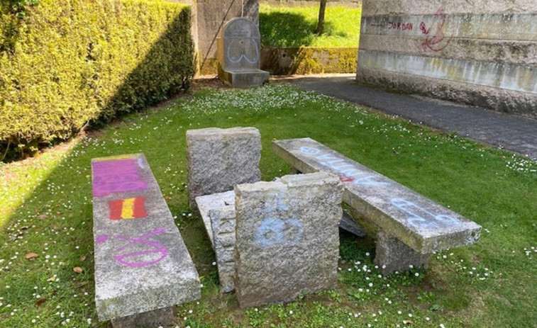 El Gobierno de Curtis denuncia actos vandálicos en la piscina y el pabellón municipales