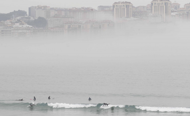La niebla obliga a desviar dos vuelos de Barcelona y Madrid