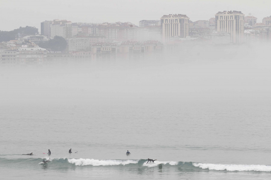 La niebla obliga a desviar dos vuelos de Barcelona y Madrid