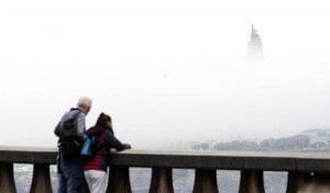 A Coruña, entre la niebla