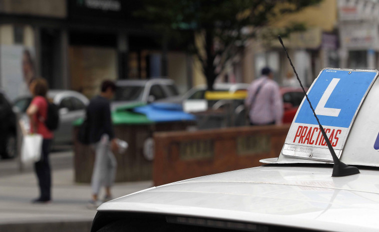 Las autoescuelas estudian subir el precio si el carburante sigue al alza