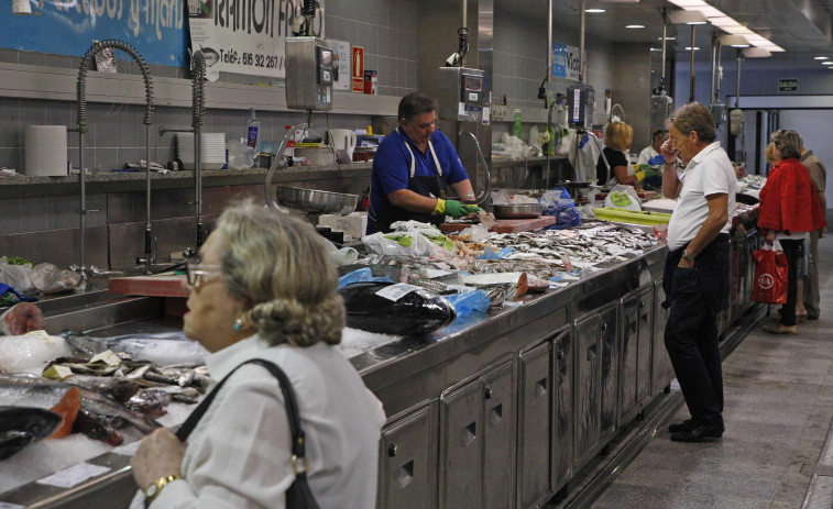 El cierre del tráfico por el derrumbe de la A-6 puede encarecer el transporte de pescado fresco del Puerto de A Coruña