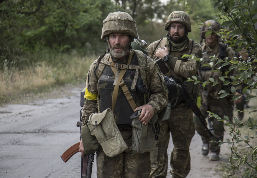 Los ucranianos se retiran de Severodonetsk y los rusos avanzan en Lugansk