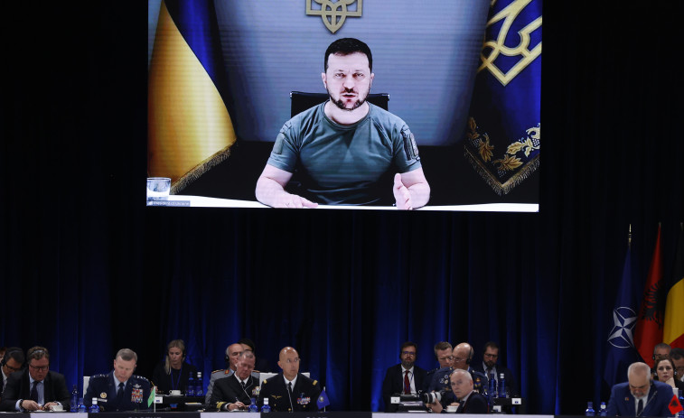 Zelenski pide a la OTAN dar 