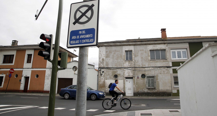 El Ayuntamiento de A Coruña estudia ampliar la zona ORA por petición vecinal