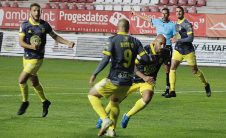 Cuatro fichajes, una renovación y dos, a punto en el Depor
