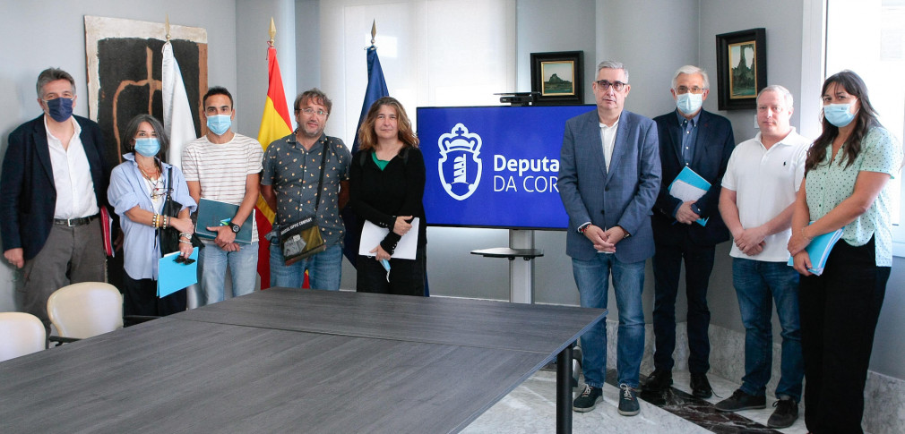 La Diputación de A Coruña promueve ferias en la comarca para dinamizar el comercio