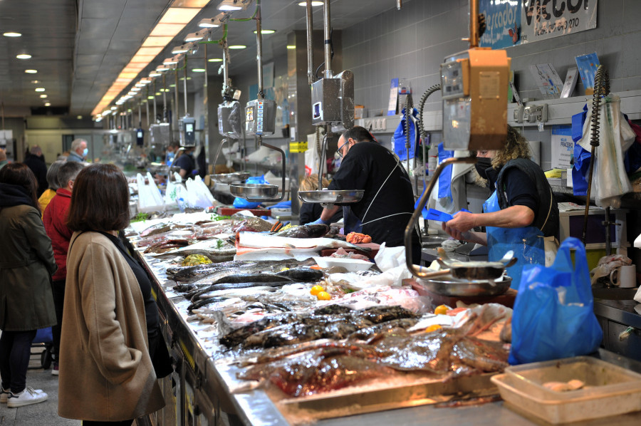 Los comerciantes de la plaza de Lugo quieren montar una zona de degustación en la planta superior del mercado