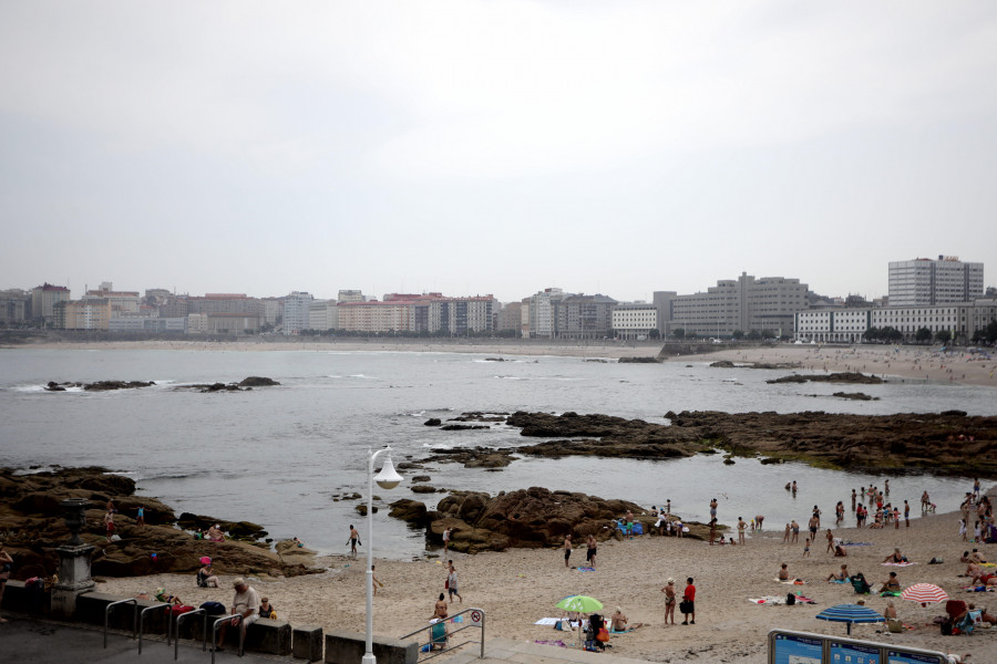 Un hombre de 86 años fallece en Riazor tras sufrir una parada cardiaca durante el baño