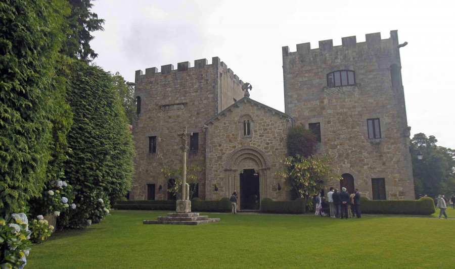 La justicia solo autoriza a los descendientes  de Franco a retirar dos  “alfombras pasilleras” de As Torres de Meirás