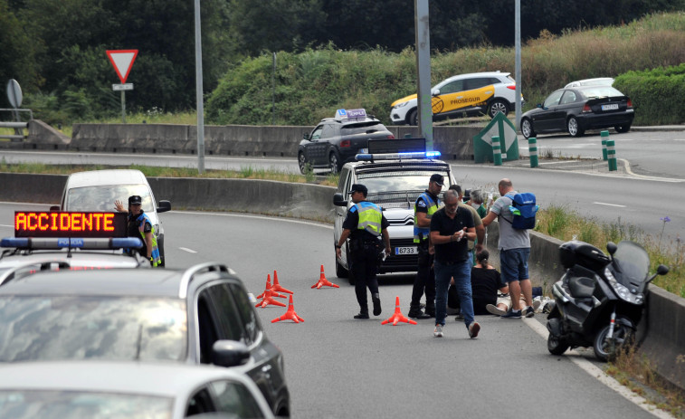Muere la motorista de 44 años que se estrelló a la entrada del túnel de Os Castros