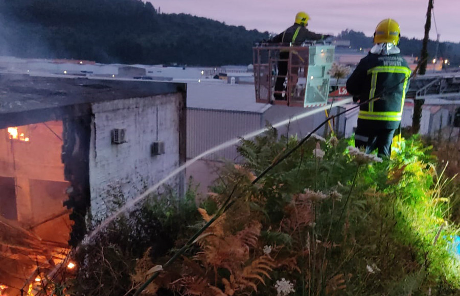 Un incendio en una empresa