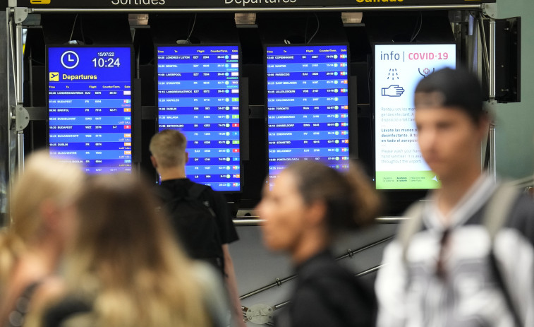 La huelga en easyJet provoca este domingo 13 cancelaciones y 18 retrasos