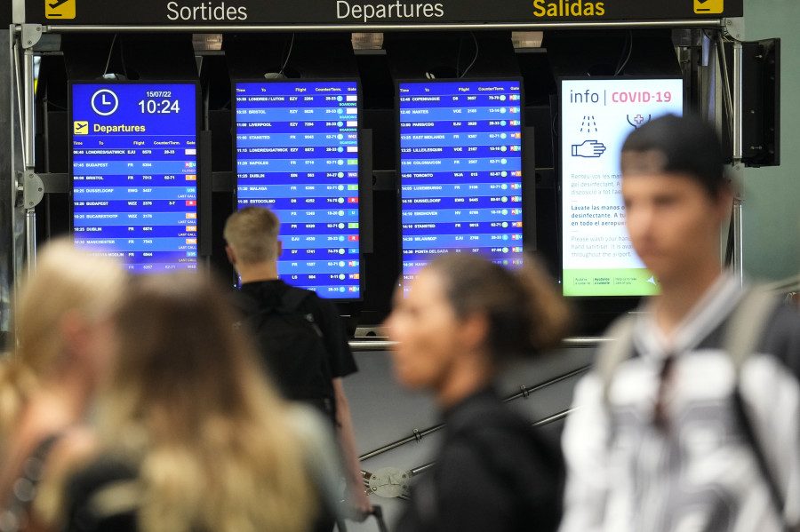 La huelga en easyJet provoca este domingo 13 cancelaciones y 18 retrasos