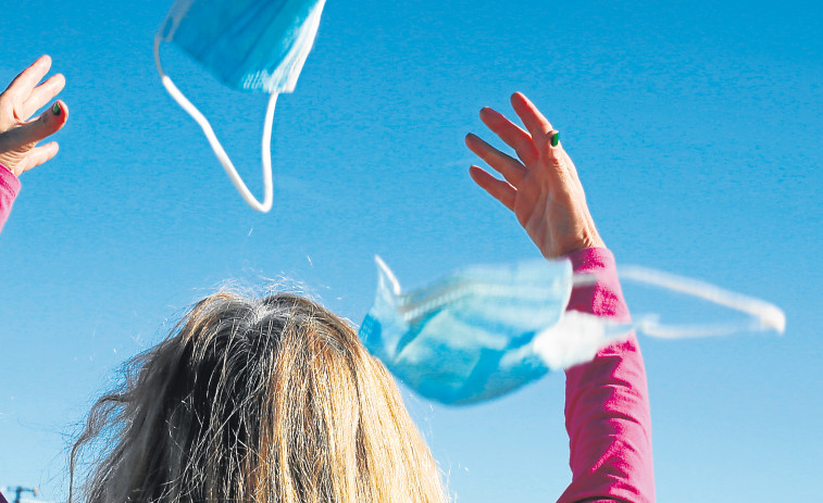 Fin de la alerta por el covid en España: las mascarillas dejan de ser obligatorias