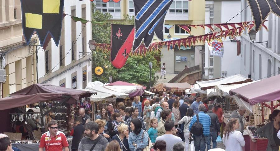 Los vecinos de la Ciudad Vieja denuncian el "secuestro de la convivencia pacífica" por la Feria Medieval