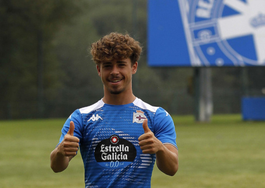 Mario Soriano ya está en A Coruña para firmar con el Depor