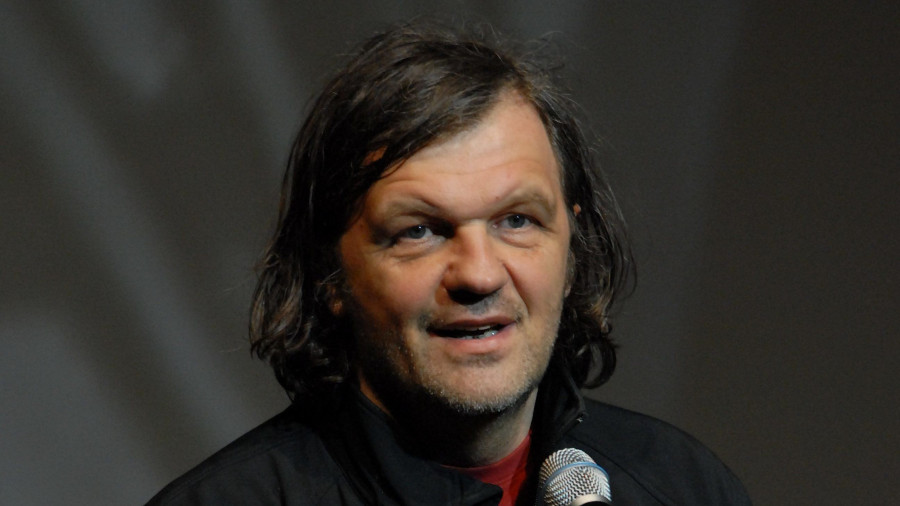 La comunidad ucraniana en A Coruña exige la cancelación del concierto de Emir Kusturica por su apoyo al presidente Putin