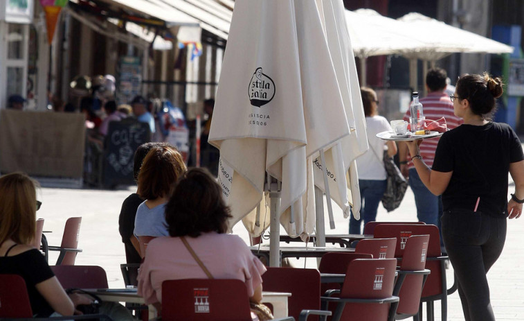 La feria medieval más allá de la Ciudad Vieja: la hostelería y el comercio del centro cogen impulso