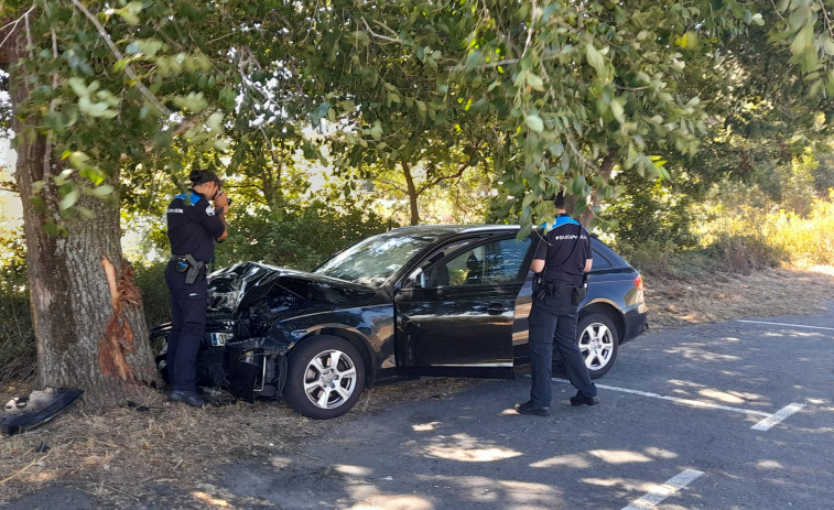 Muere un conductor de 48 años en San Pedro de Visma tras chocar contra un árbol