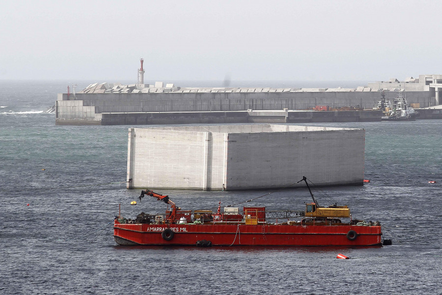 Dos empresas solicitan construir plantas en Punta Langosteira para fabricar componentes de eólica marina