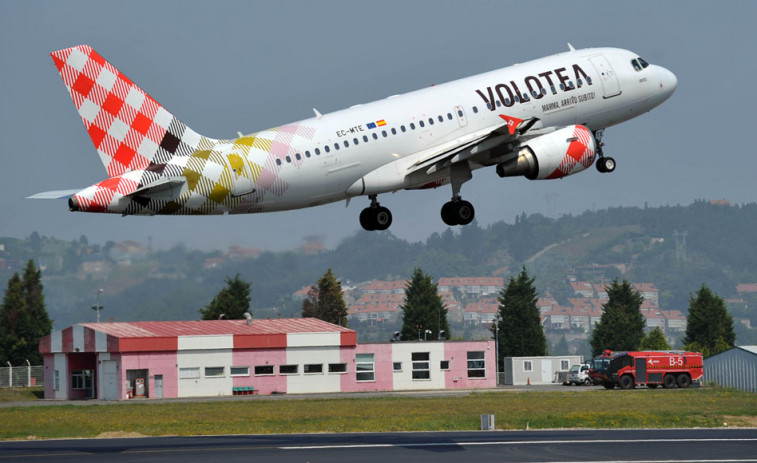 Volotea incrementa plazas en los vuelos de A Coruña a Bilbao, Valencia, Málaga y Menorca