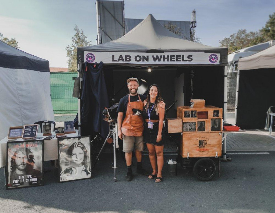 Lab on Wheels, una aventura sobre ruedas que comienza dejando todo atrás