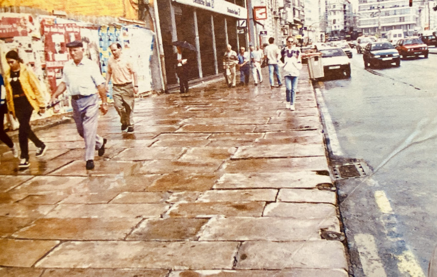 Hace 25 años: Nuevo enlosado para el Cantón y Pérez Varela, en el Camino