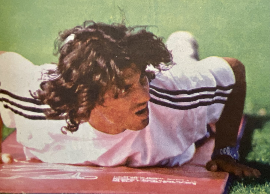Hace 25 años: Un túnel para la ronda de Outeiro y el Depor echa a Madar