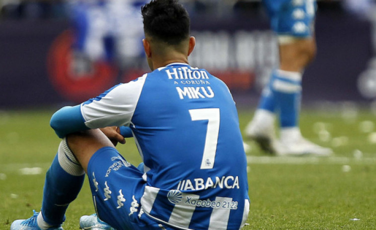 Miku medita su futuro entre  el Real Murcia y el extranjero