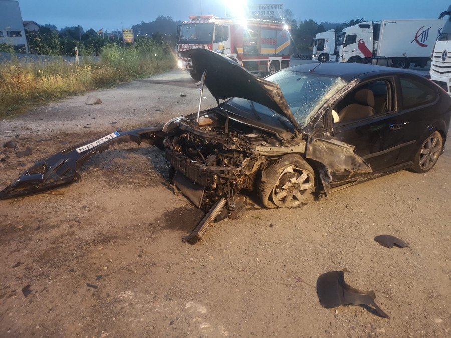 Una mujer resulta herida en un accidente en la N-VI en Bergondo