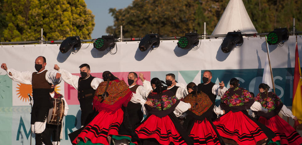 El Festival de Folclore celebrará desfiles con danzas del mundo