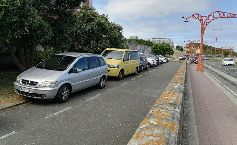 Denuncian que el terreno de la prisión provincial se ha convertido en un párking